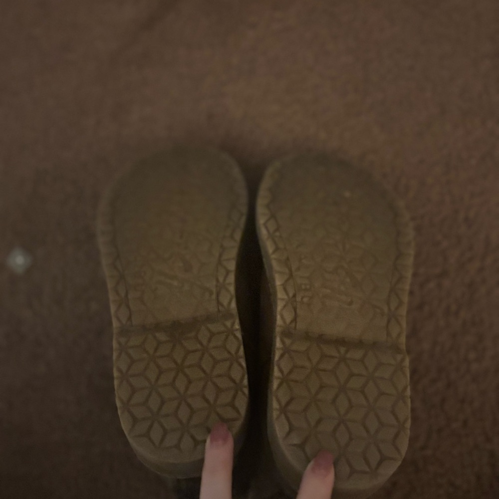 blowfish, booties in brown EUC - Picture 4 of 4